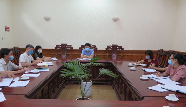 Thứ trưởng Bộ Tư pháp Nguyễn Thanh Tịnh làm việc với Vụ Thi đua – Khen thưởng