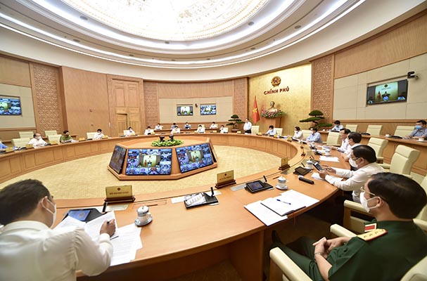 Thủ tướng Chính phủ triệu tập Hội nghị trực tuyến với 27 tỉnh, thành phố phía Nam về phòng chống COVID-19