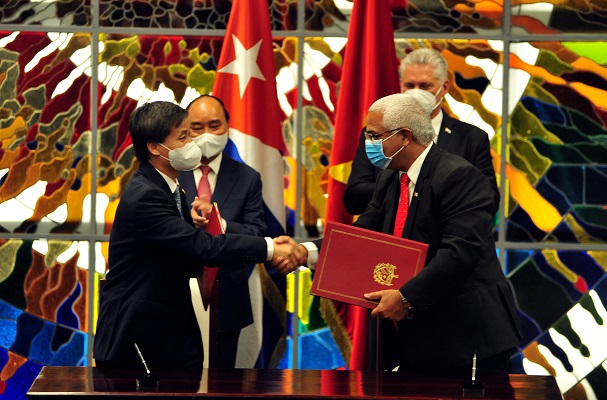 Ký kết Chương trình hợp tác giai đoạn 2022-2023 giữa Bộ Tư pháp hai nước Việt Nam - Cu-ba