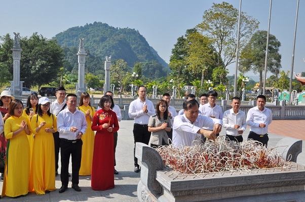 Đoàn công tác của Thanh tra Bộ Tư pháp tổ chức “hành trình về nguồn” tại Tuyên Quang