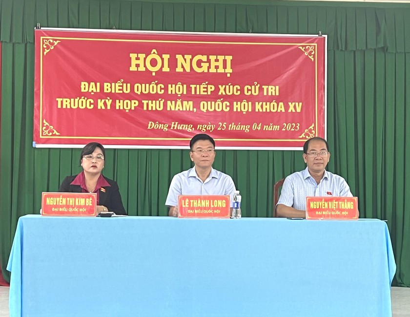Bộ trưởng Bộ Tư pháp Lê Thành Long tiếp xúc cử tri xã Đông Hưng, huyện An Minh