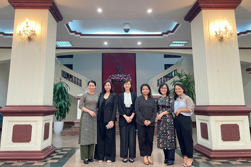 Tăng cường hợp tác giữa Bộ Tư pháp với Trường Chính sách công Lý Quang Diệu, Singapore trong công tác đào tạo