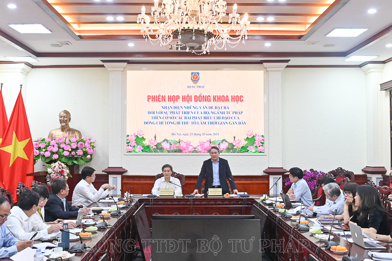 Phát huy vai trò của Hội đồng khoa học trong góp ý các vấn đề quan trọng của Bộ, ngành Tư pháp