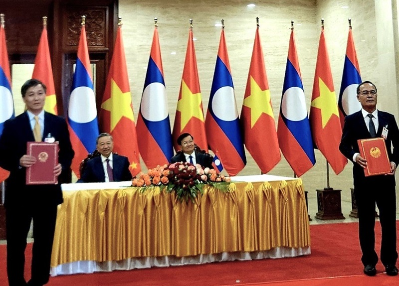 Không ngừng vun đắp quan hệ đoàn kết hữu nghị đặc biệt Việt -Lào trong lĩnh vực pháp luật và tư pháp