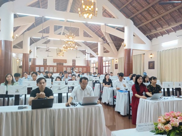 Tập huấn sử dụng Hệ thống thông tin tiếp nhận, xử lý PAKN về VBQPPL tại miền Trung - Tây Nguyên