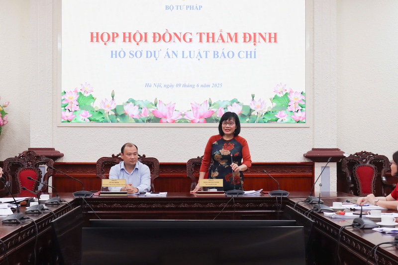 Thứ trưởng Đặng Hoàng Oanh chủ trì thẩm định Hồ sơ dự án Luật Báo chí (sửa đổi)