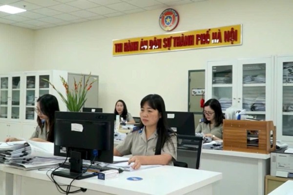 THADS TP Hà Nội ra quyết định THA cho gần 7.000 người với số tiền gần 1.500 tỷ đồng trong vụ FLC
