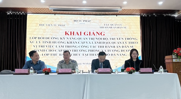 Bồi dưỡng một số kỹ năng theo vị trí việc làm trong công tác thi hành án dân sự