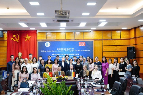 Tăng cường trao đổi kinh nghiệm về khung chính sách quốc gia liên quan đến phòng, chống bạo lực gia đình