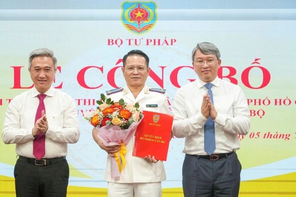 Bộ trưởng Nguyễn Hải Ninh bổ nhiệm ông Nguyễn Văn Hòa làm Trưởng Thi hành án dân sự TP. Hồ Chí Minh
