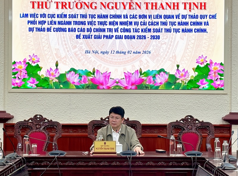 Đánh giá thực chất cải cách thủ tục hành chính, đề xuất giải pháp đột phá trình Bộ Chính trị