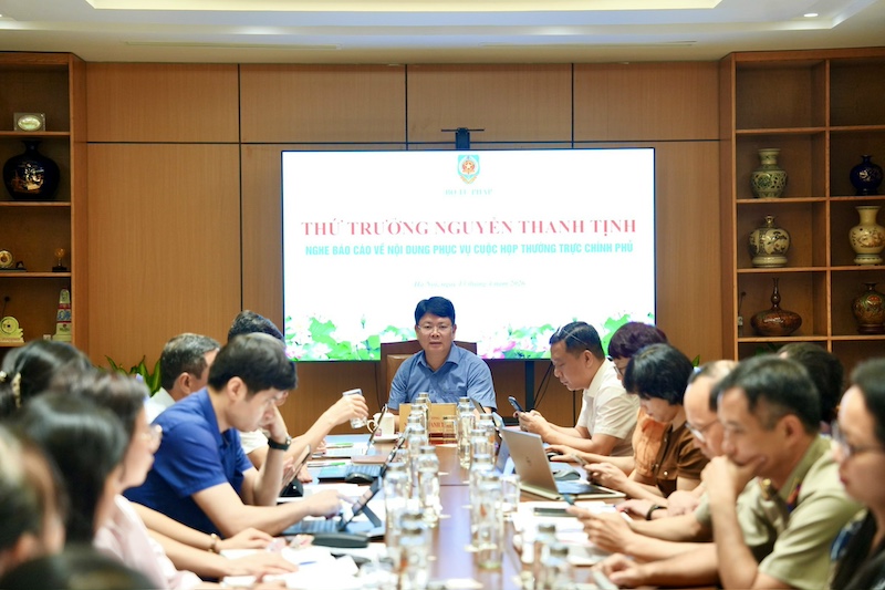 Đẩy mạnh cải cách thủ tục hành chính một cách thực chất, toàn diện