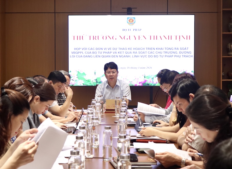 Đổi mới tư duy, nâng cao chất lượng tổng rà soát văn bản quy phạm pháp luật