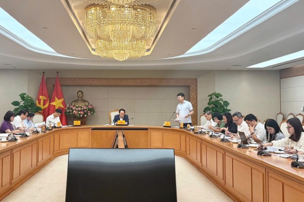 Khẩn trương, nghiêm túc tiến hành tổng rà soát hệ thống văn bản quy phạm pháp luật