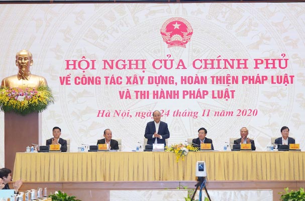 Thủ tướng Chính phủ Nguyễn Xuân Phúc chủ trì Hội nghị công tác xây dựng, hoàn thiện pháp luật và THPL