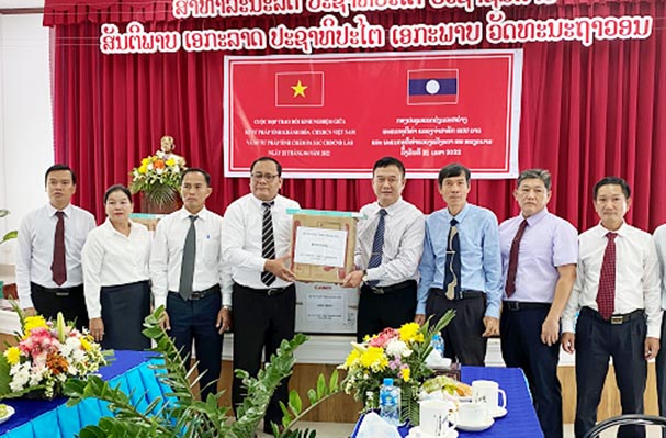 Đoàn công tác Sở Tư pháp tỉnh Khánh Hòa thăm và làm việc với Sở Tư pháp 2 tỉnh Attapư và Champasak
