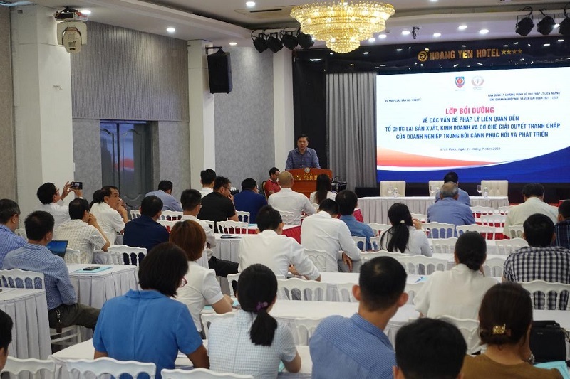 Tổ chức bồi dưỡng về các vấn đề pháp lý liên quan đến doanh nghiệp trên địa bàn tỉnh Bình Định